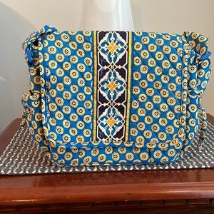 VERA BRADLEY messenger bag/purse
